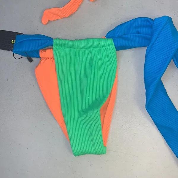 OneOne Swimwear Bikini Set XS - Image 3