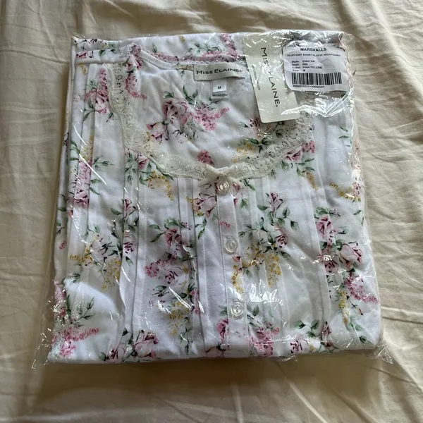 Women's Short-Sleeve Floral Nightgown - Image 3