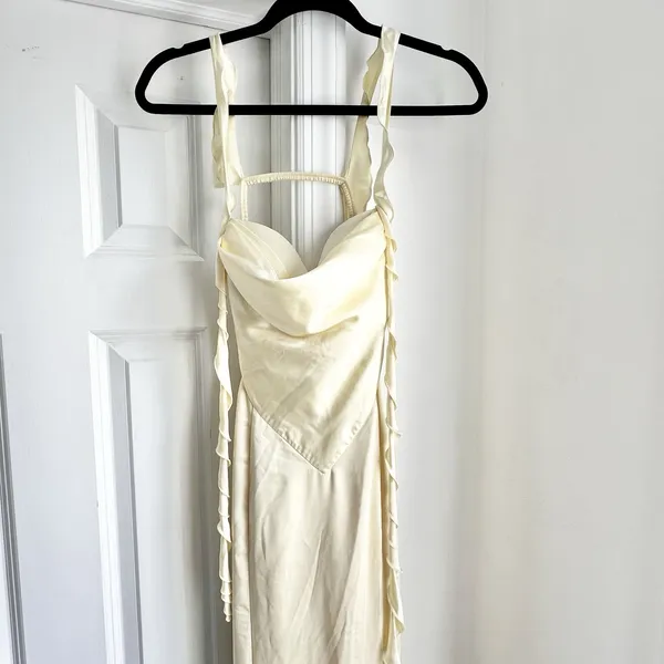 Nana Jacqueline Caroline Dress in Butter Yellow sz Small - Image 7