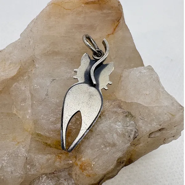 Vintage Beau‎ Sterling Silver Cat Charm Mid Century Modern Stylized Feline 1.53g - Image 2