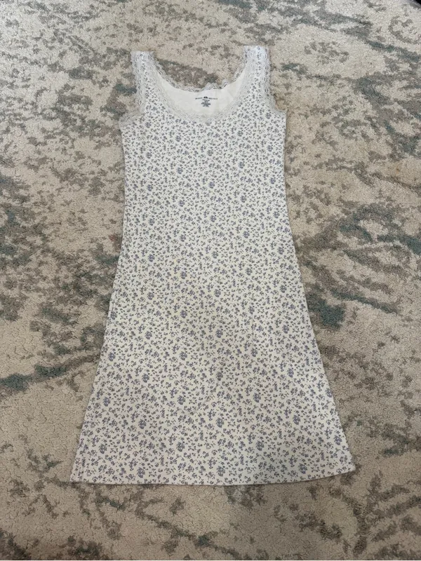 Brandy Melville Blue Floral Mini Dress 100% Cotton Lace Trim XS/S - Image 2