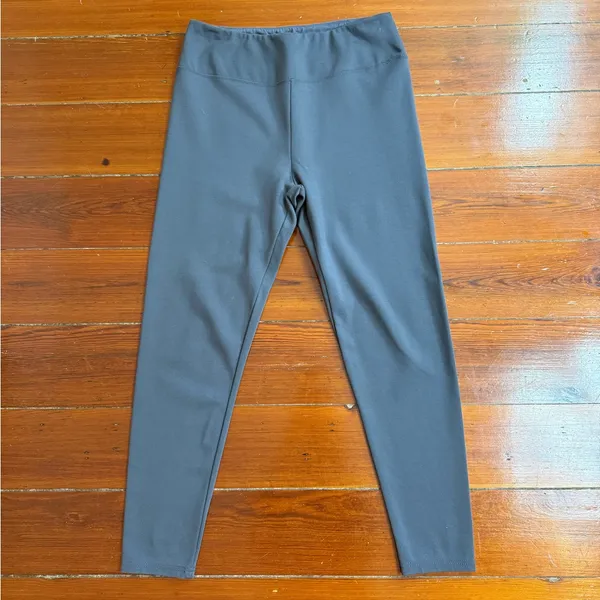 Lulu-B Charcoal Grey Athletic Casual Leggings Sz Medium 💚🍄 - Image 4