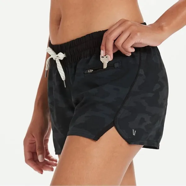 Vuori Clementine Short Camo 2” - Image 2
