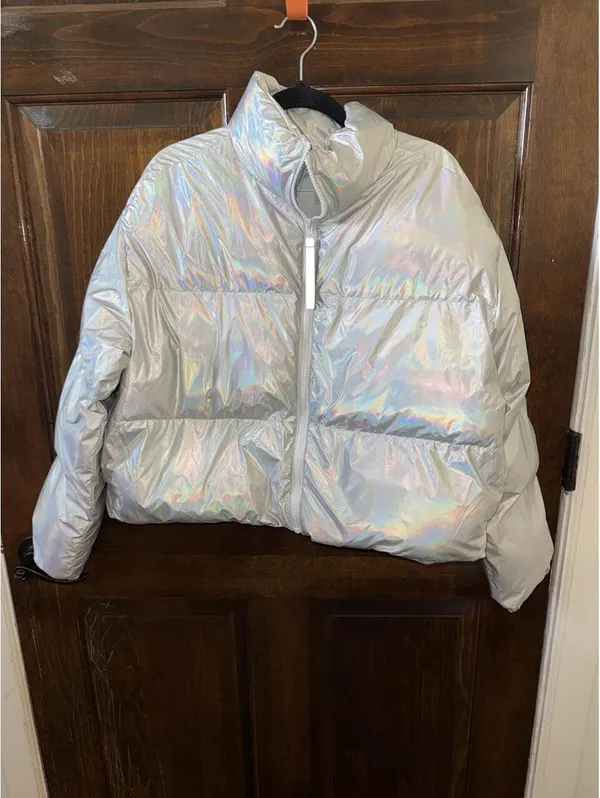Fabletics Essential Cropped Hooded Puffer - Image 2