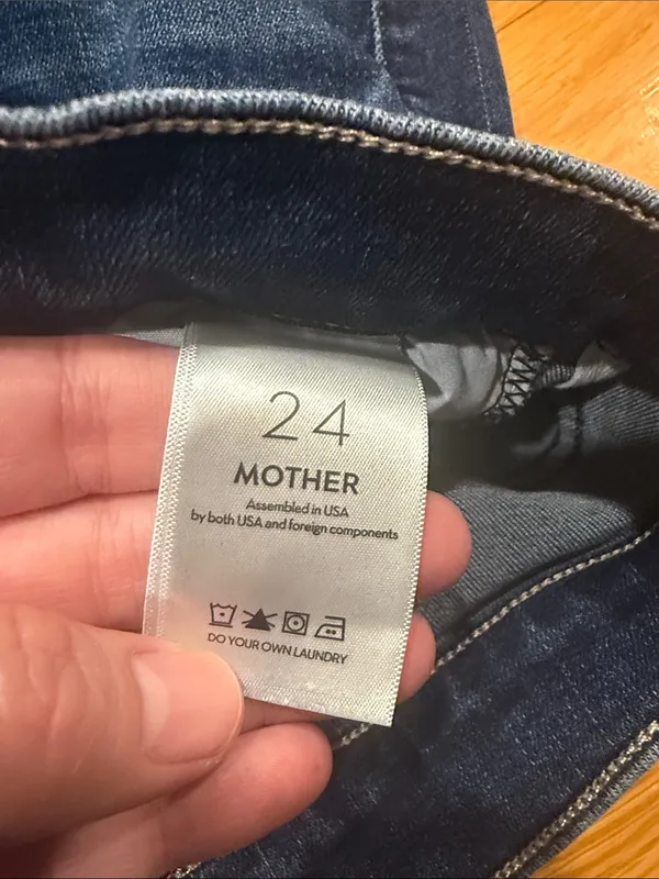 Mother The runaway fray precious heirloom distressed skinny flare jeans size 24. - Image 6