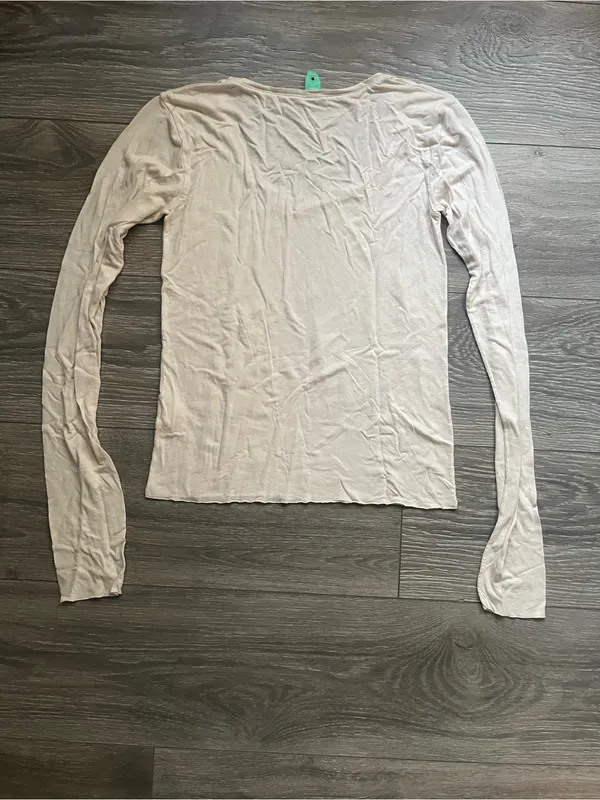 Farm Rio Cream Scoop Neck Long Sleeve Fitted Tee Classic Casual Size M Basic - Image 6