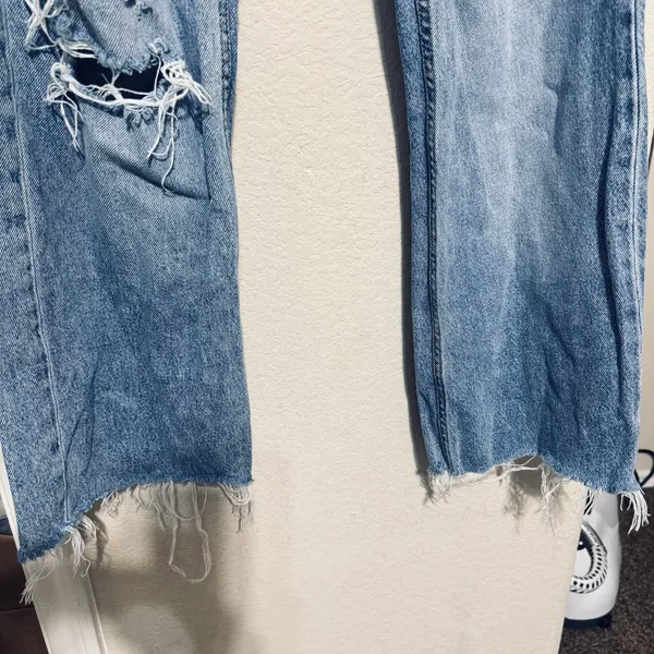 Zara High Waist Straight Leg 90s Full Length Jeans Sz 26/27 Thrashed Distressed - Image 4