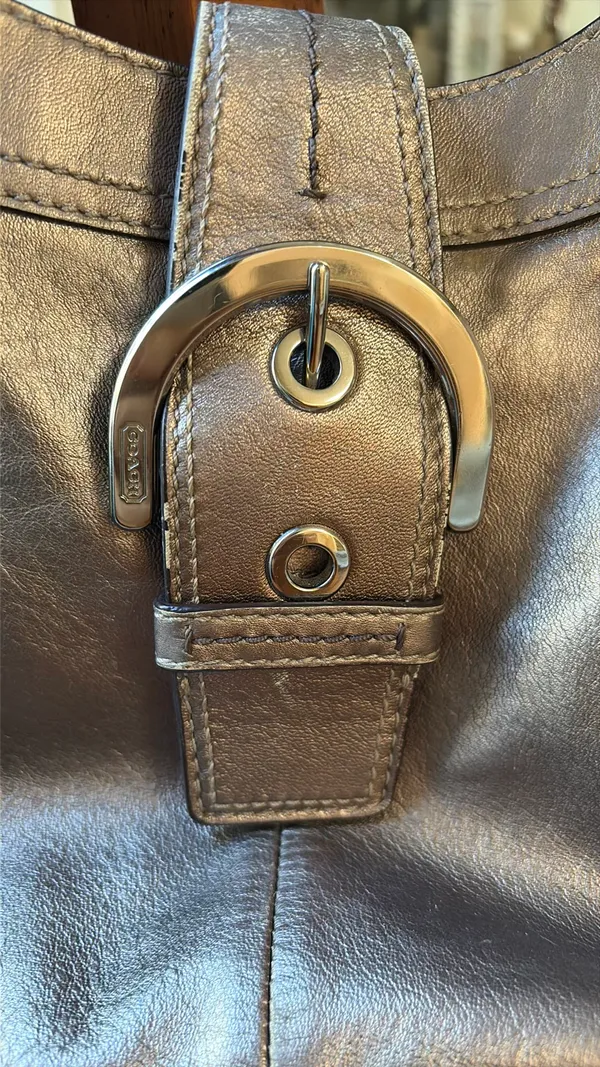 2011 Coach SoHo Lynn Hobo Bag.  - Image 13
