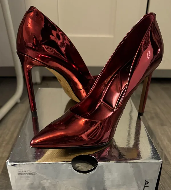 ALDO Women's Pump Heel in Metallic Red - Image 9