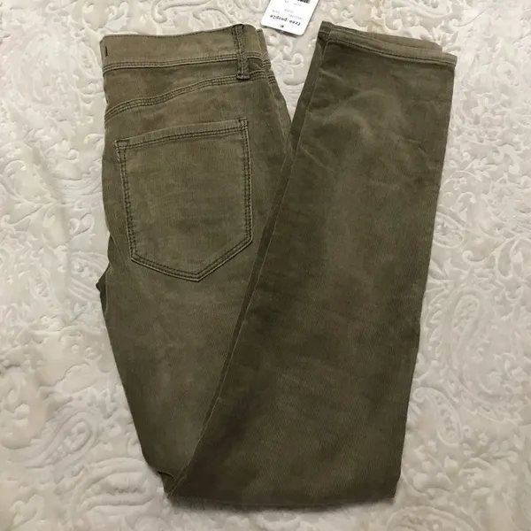Free People Crop Cord Skinny‎ Pants NWT - Image 5