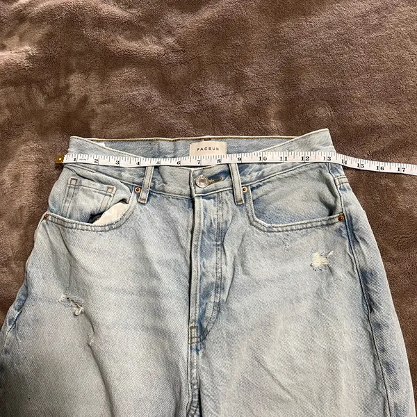 PACSUN Dad Jean Light Wash Denim Distressed Button Fly Women’s 26x29 EUC - Image 7