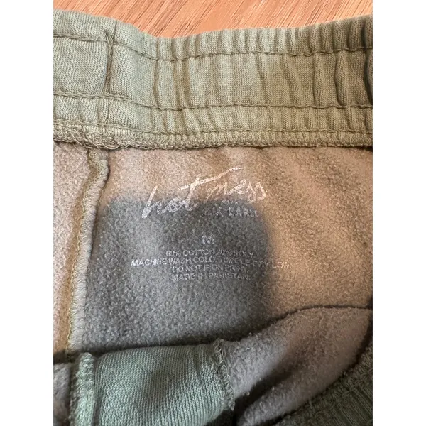 Alix Earle Hot Mess Sweatpants Size Medium - Image 4