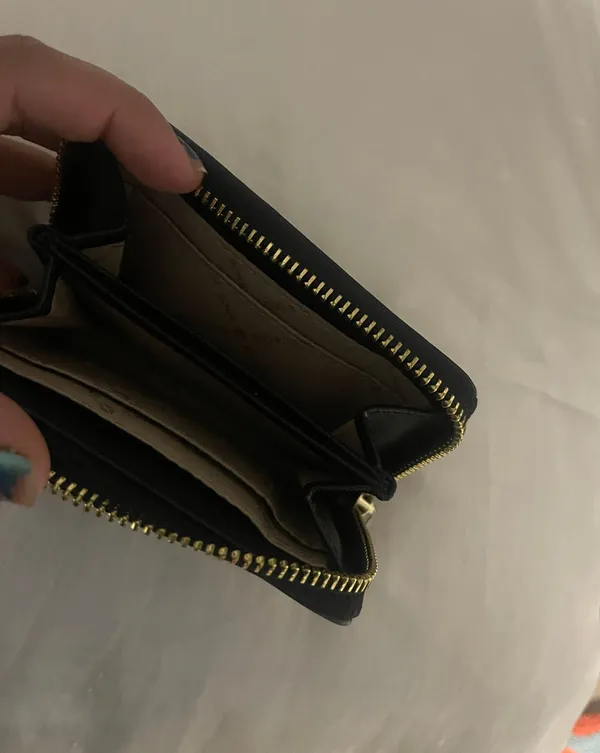 Michael Kors Wallet - Image 2