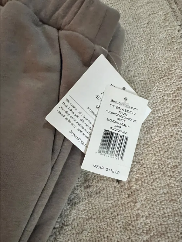 Beyond Yoga Sweatpants - Image 3