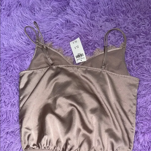 Abercrombie Elegant Cream Lace Bodysuit - Image 7