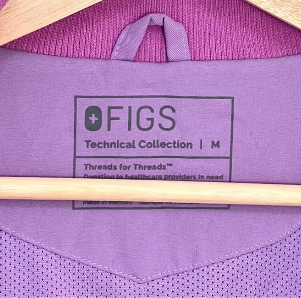 Figs Sydney Scrub Jacket in Lilac Purple Size Medium - Image 7