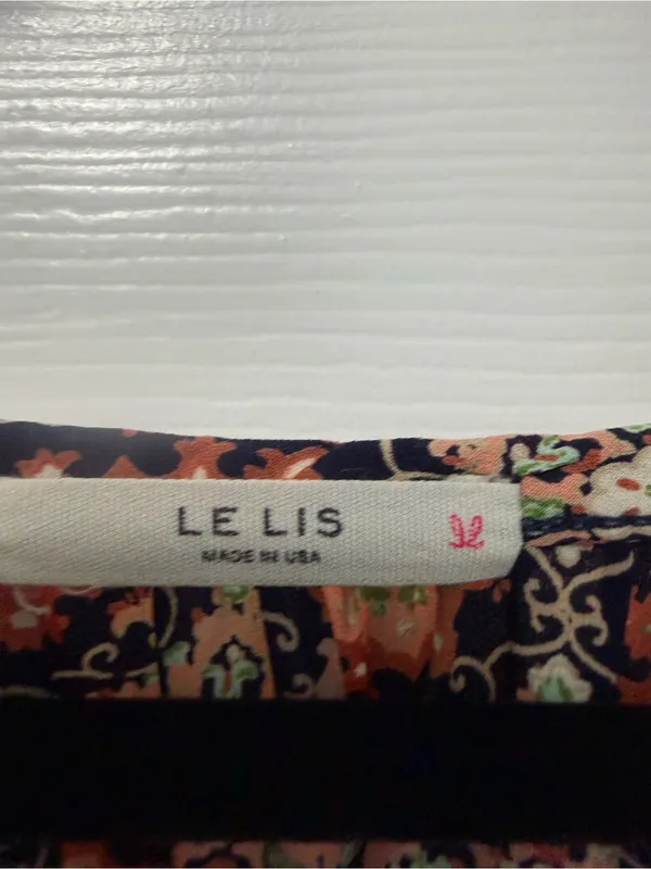 Le Lis Navy & Peach Printed Cold-Shoulder Camisole - Image 3