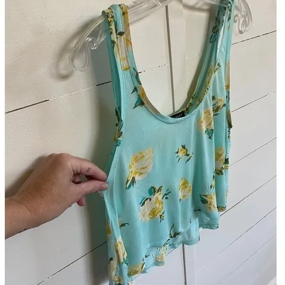 Artizia Talula Pale Turquoise Yellow‎ Rose Print Soft Tank Top - M EUC - Image 2