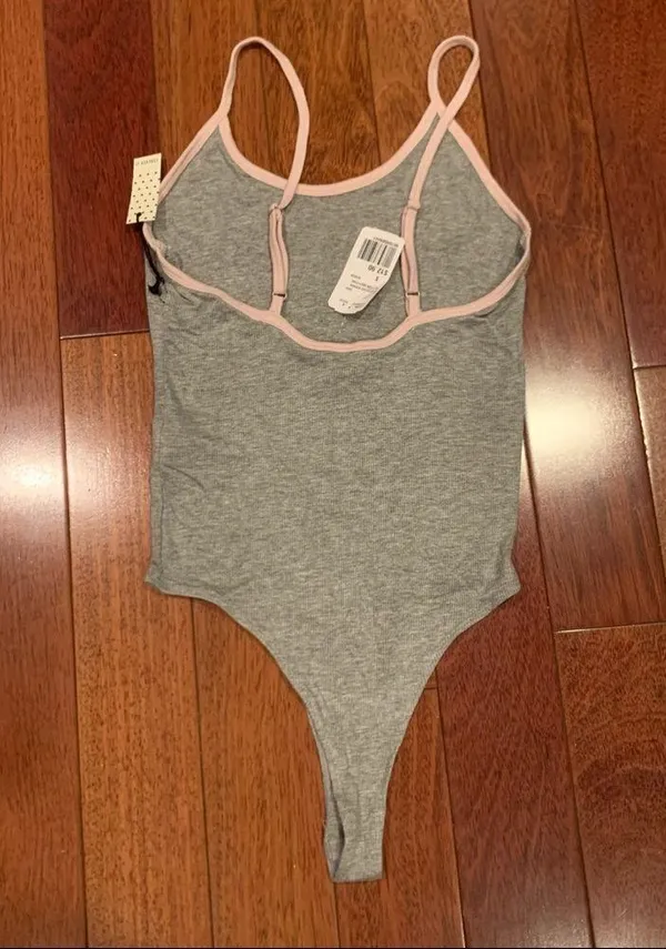 🆕 Forever 21 | Gray Bodysuit Small - Image 3