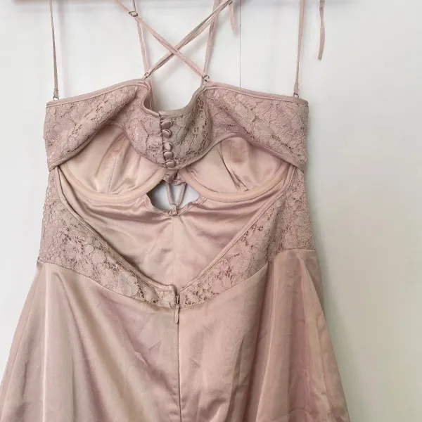 HOUSE OF CB 'Georgia' Crystal Satin and Lace Midi Dress cutout Size‎ M NWOT - Image 14
