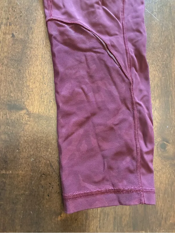 Lululemon Fast and Free Leggings 8 Crop 23" Burgundy Garnet Camo Mesh - Image 2