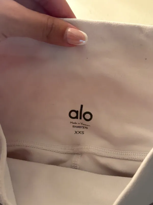 Alo Biker Shorts Yoga - Image 3