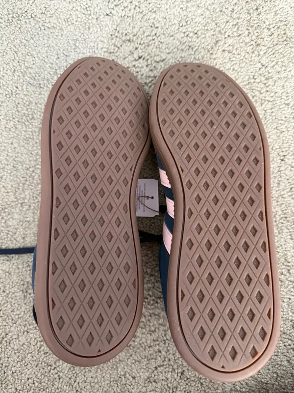 Adidas Shoes Women’s - Image 4