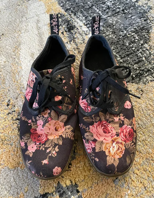 Dr. Martens Floral - Image 2