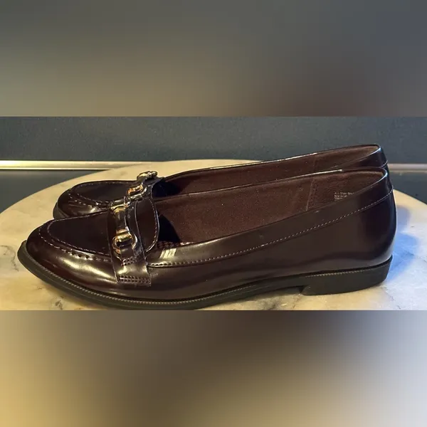 Dexflex Comfort Burgundy/Purple Loafers W Front Gold Buckle & Padding S… - Image 5