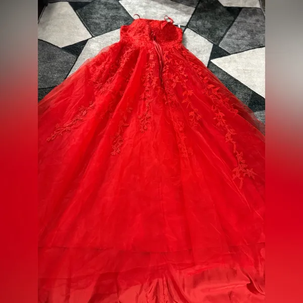 Wedding Dress VNAIX Red Lace Embroidered Tulle Ball Gown Size 6 - Image 8