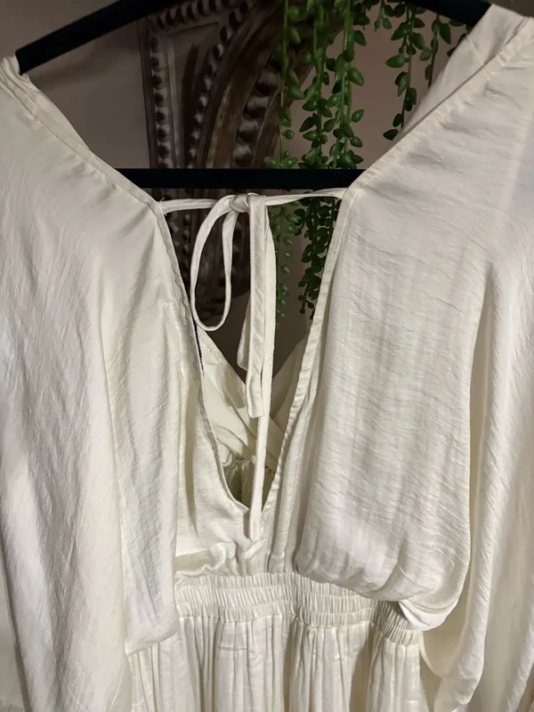 Women’s silk white dressy dress - Image 4