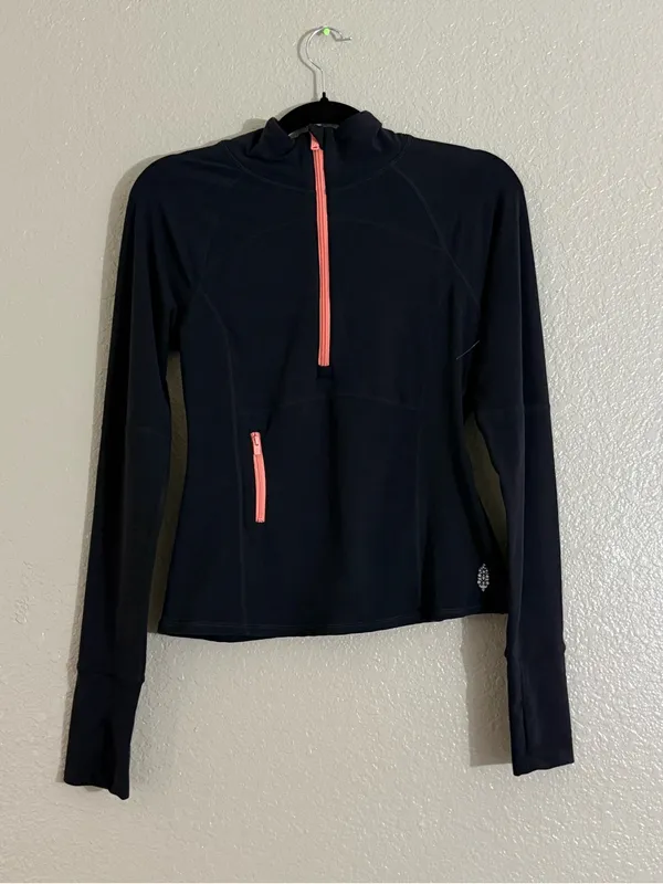 NWOT FP Movement Coast To Coast Black Coral Quarter Zip Ski Base Layer Top - Image 3