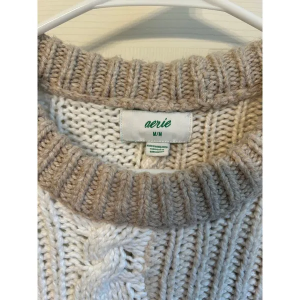 Aerie Neutral Chunky Sweater - Medium - Image 4