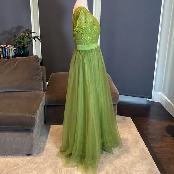 Women’s Full Length Tulle & Lace Sort Sleeve Dress with Zip Up Back Size 12 NWT - Image 3