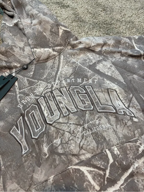 YoungLA Women’s Grey Camo Layover Hoodie Size Small Oversized NEW - Image 4