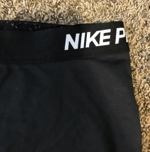 Nike Pro Crop Leggings - Image 4