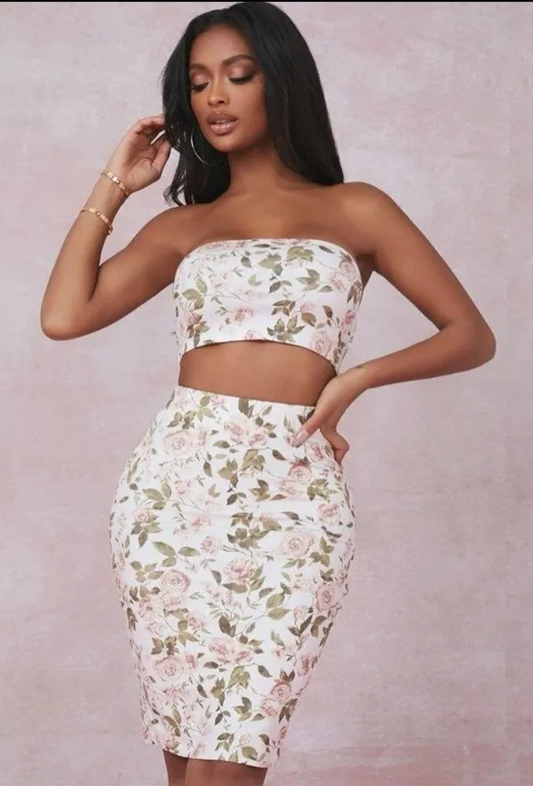 Two piece Floral Print Tube Top and Skirt Set sz small - Image 3