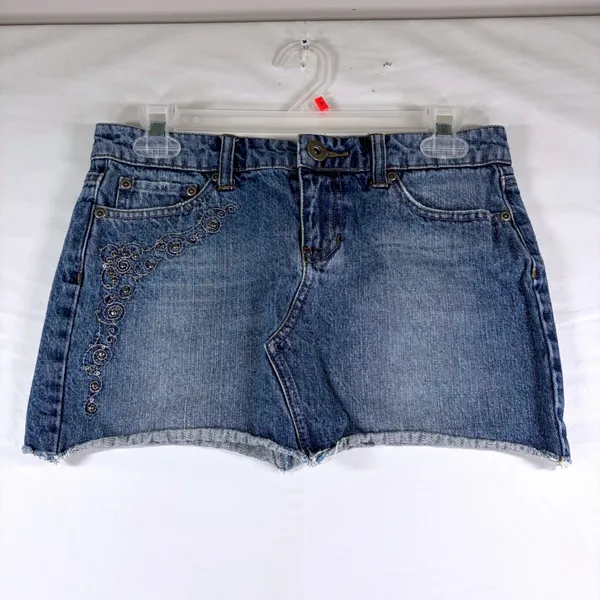 So‎ Brand Juniors 5 Silver Threading Embroidered Accents Mini Denim Skirt Y2K - Image 2