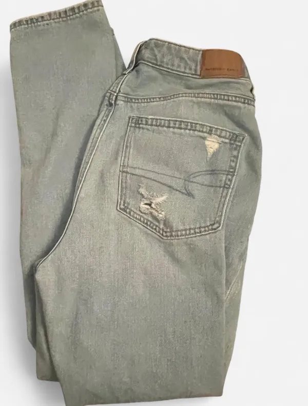 American Eagle Straight Leg Jeans Distressed - Image 2