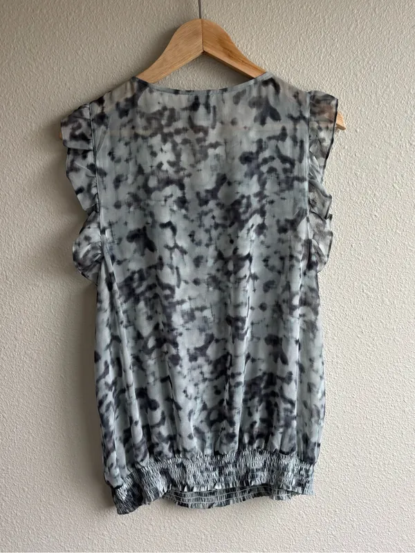 Ann Taylor Loft Gray Ruffle Front Sleeveless Blouse - Image 4
