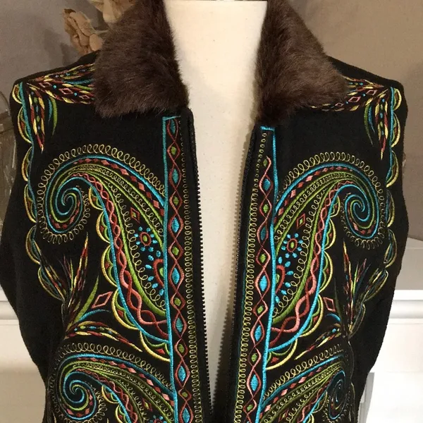 Bob Mackie Wearable Art Embroidered Fleece… - Image 95