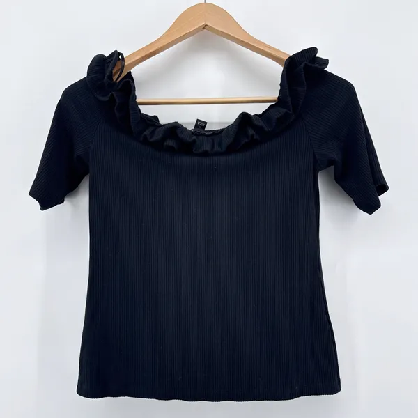 Ann Taylor Black Ribbed Off The Shoulder Ruffle Top Short‎ Sleeve Size Medium - Image 4