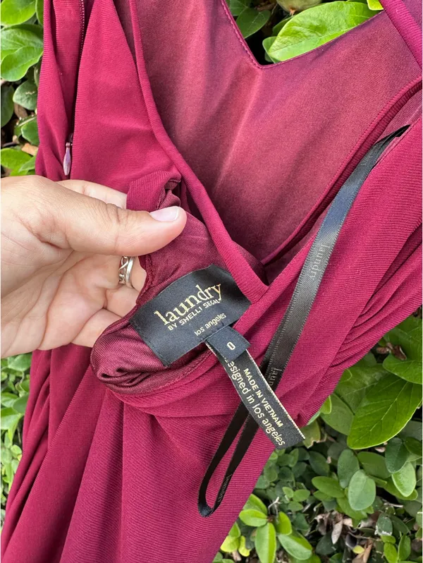Laundry by Shelli Segal ✨maroon cocktail maxi dress - Image 2