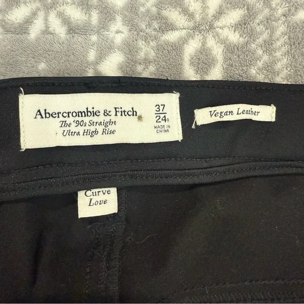 NEW Abercrombie & Fitch Curve Love 90's Straight Ultra High Rise Black 24 Plus - Image 7