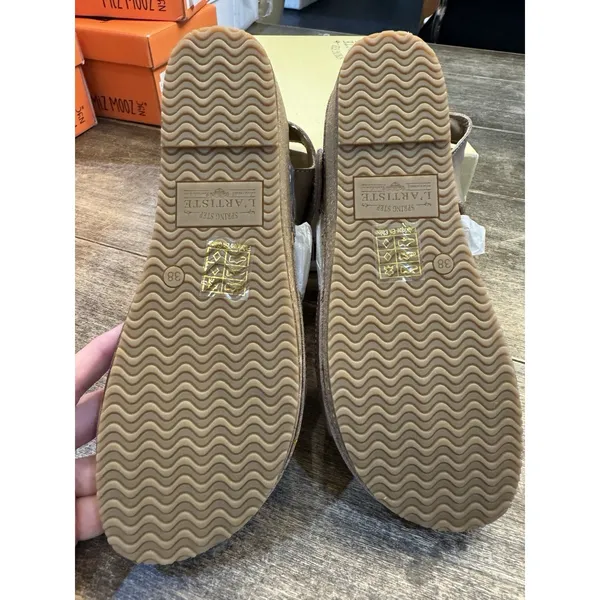 L'Artiste "Cuteness" leather wedge sandals gray multi Size 38 US 7.5‎ - Image 7