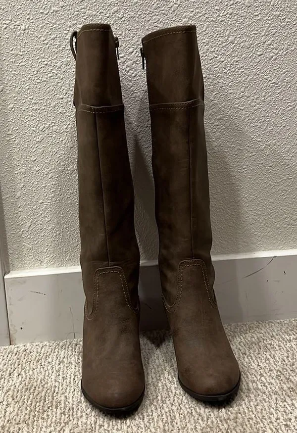 Boots Indigo rd. Brown heeled - Image 3