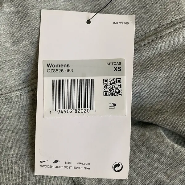 NWT Nike Tight Fit Mid Rise Biker Short - Image 5