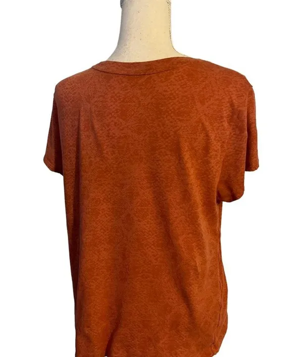 Athleta Women’s T-Shirt Sz L - Image 5