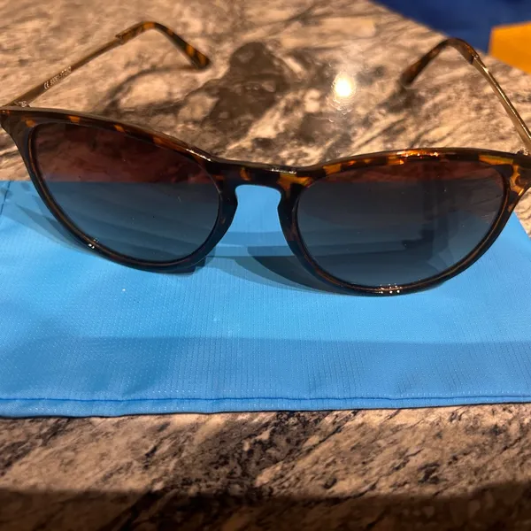Tortoise Shell Sunglasses Brown - Image 13
