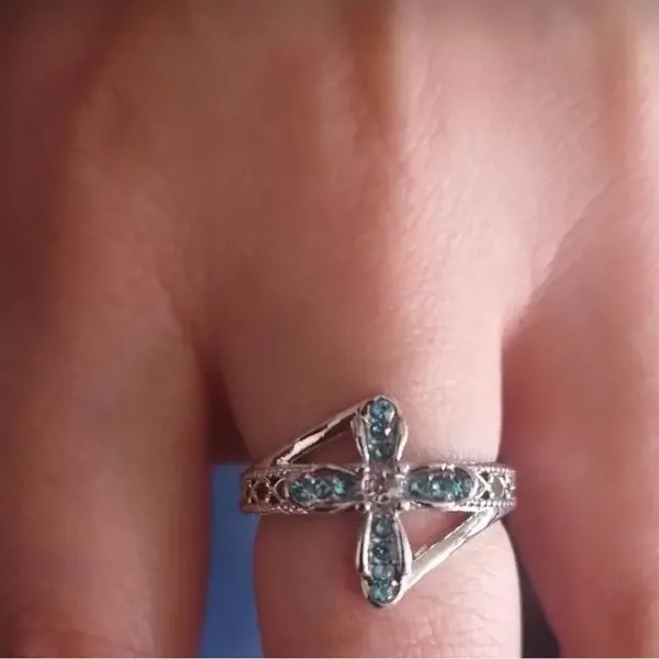 Cross Ring Size 8 NWT Silver - Image 8